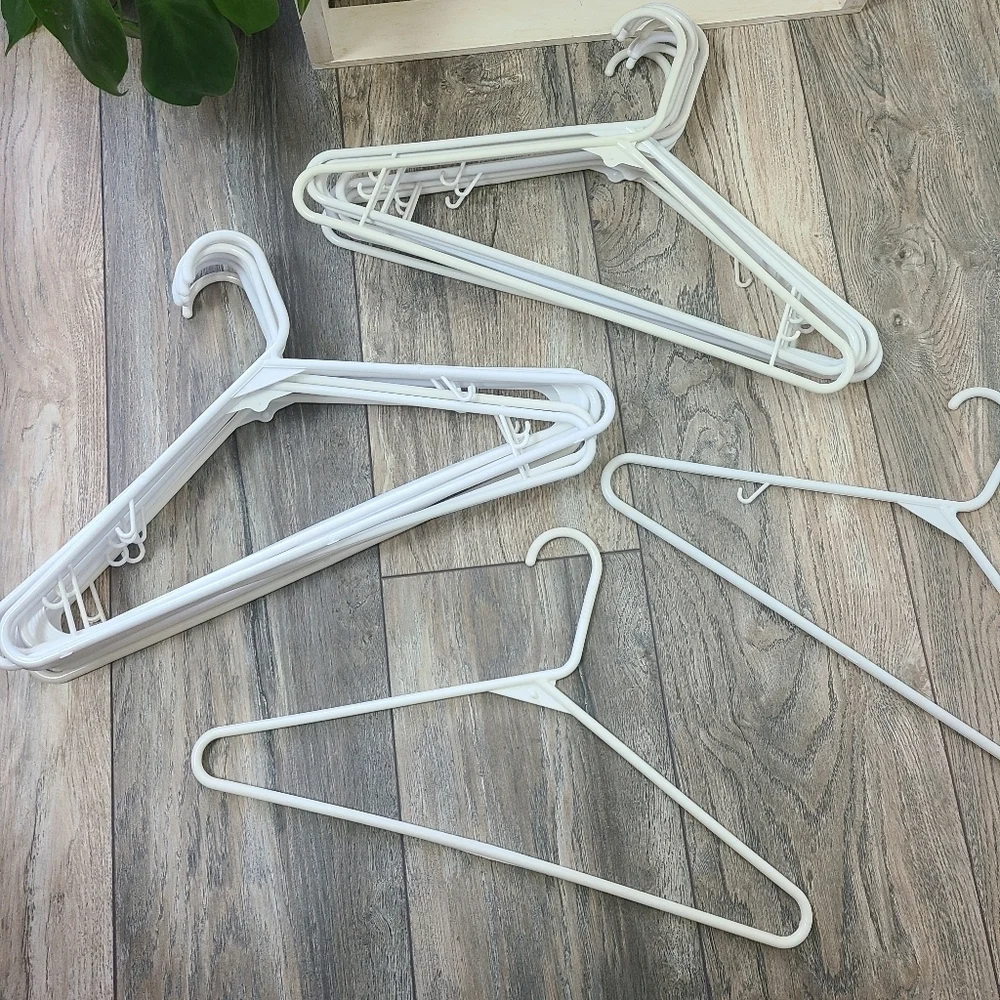 20 White Plastic Hangers | Closet Organizing